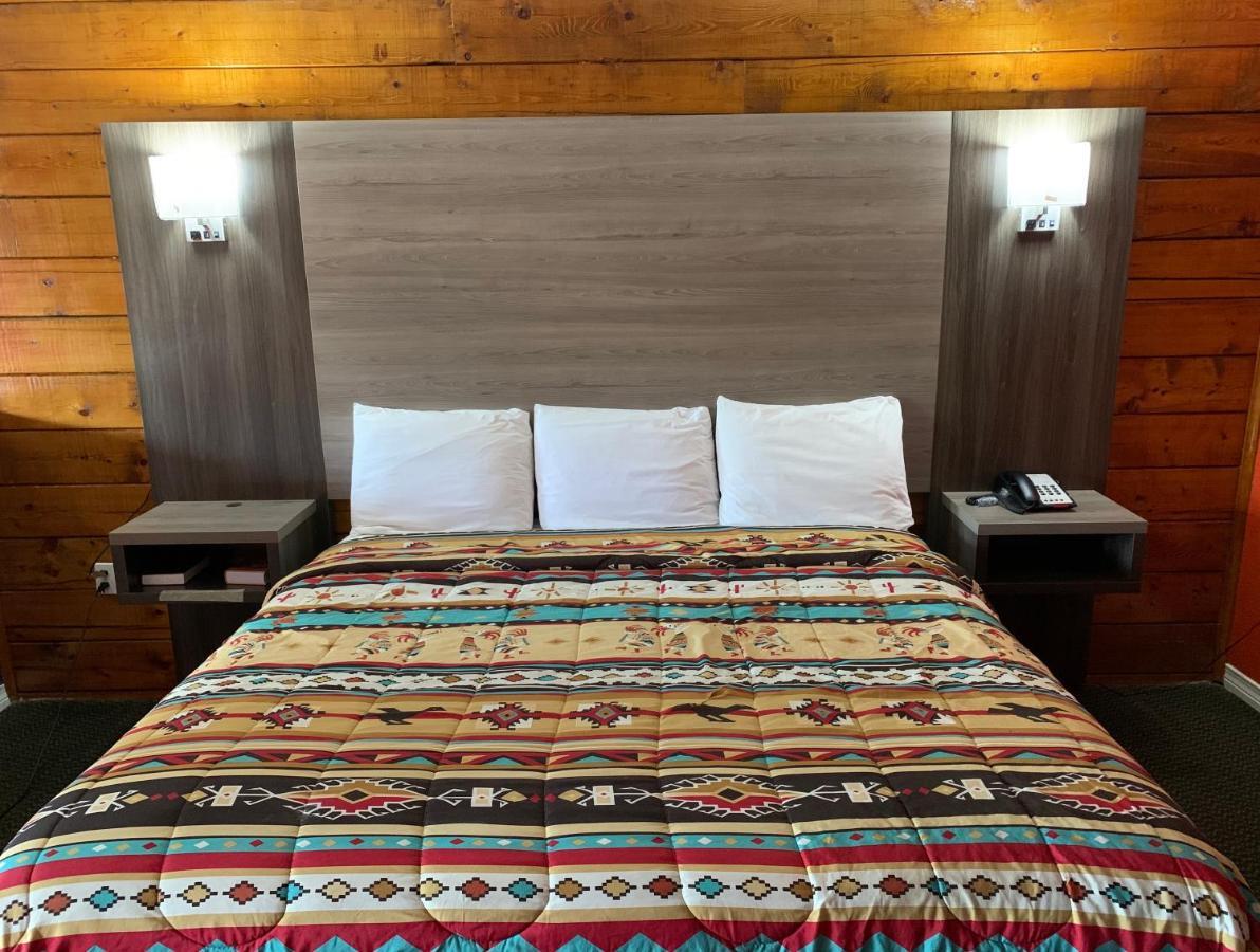 Log Cabin Inn 베이 미네트 외부 사진