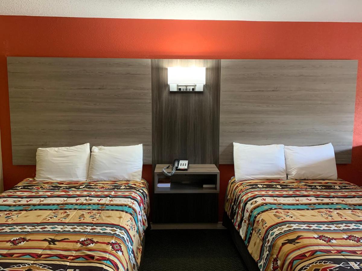 Log Cabin Inn 베이 미네트 외부 사진